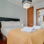Ajuda I 3br Near Lido With Parking Apartamento *