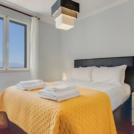 Ajuda I 3br Near Lido With Parking * Funchal (Madeira)