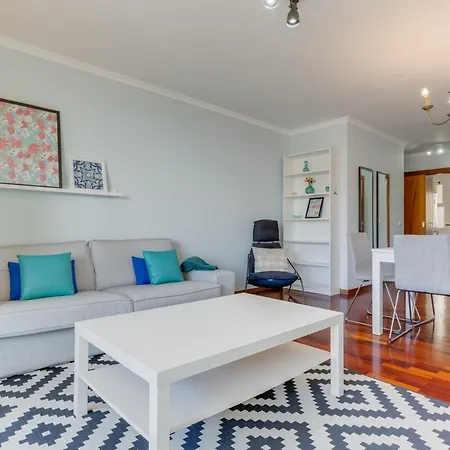 Ajuda I 3br Near Lido With Parking Apartment *