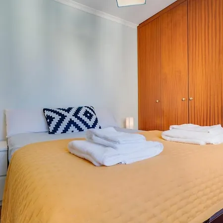 Ajuda I 3br Near Lido With Parking Apartment